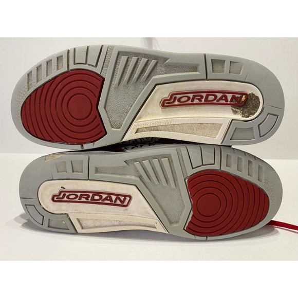 Size 7 Jordan Legacy 312 Toro 2018 - AV3922-601 Size 7Y - Picture 3 of 6